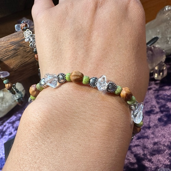 Navajo Native American Ghost Bead & Clear Quartz Bracelet - Handmade - Picture 3 of 9